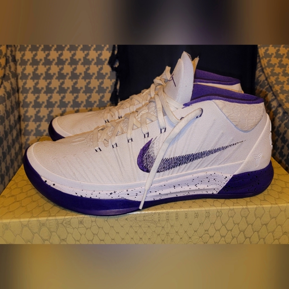 RARE KOBE AD SHOES